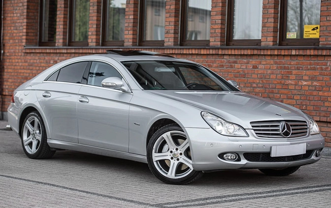 Mercedes-Benz CLS cena 61900 przebieg: 238003, rok produkcji 2004 z Lędziny małe 277